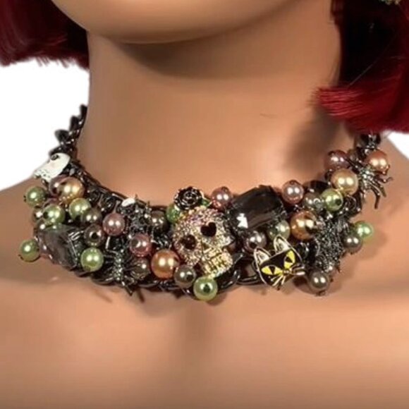 Betsey Johnson Halloween Statement Bib Necklace Skull Spider Cat Ghost Glow Bead - Picture 3 of 16
